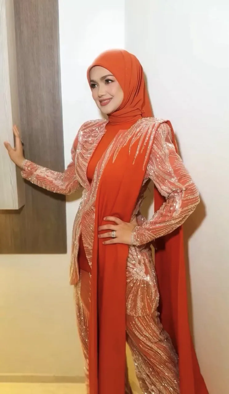 Gamit Nostalgia, Penampilan Anggun & Awet Muda Dato’ Sri Siti Nurhaliza Raih Pujian
