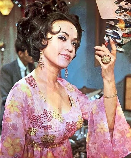 Usia Perkahwinan Cecah 25 Tahun, Melissa Saila Kini Bahagia Bersama Suami & Tiga Anak 48 Usia Perkahwinan Cecah 25 Tahun, Melissa Saila Kini Bahagia Bersama Suami & Tiga Anak