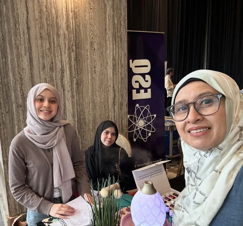 Usia Perkahwinan Cecah 25 Tahun, Melissa Saila Kini Bahagia Bersama Suami & Tiga Anak 52 Usia Perkahwinan Cecah 25 Tahun, Melissa Saila Kini Bahagia Bersama Suami & Tiga Anak