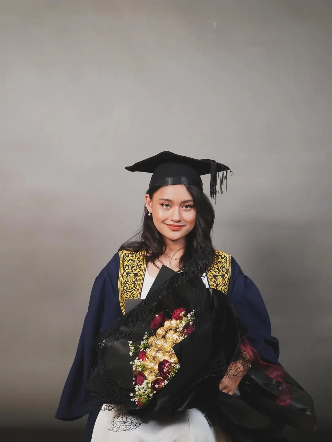 Tenang Tengok Penampilan Sopan Penyanyi Ini, Wajah Terkini Dayang Erema Berniaga Abaya & Ada Anak Bijak!