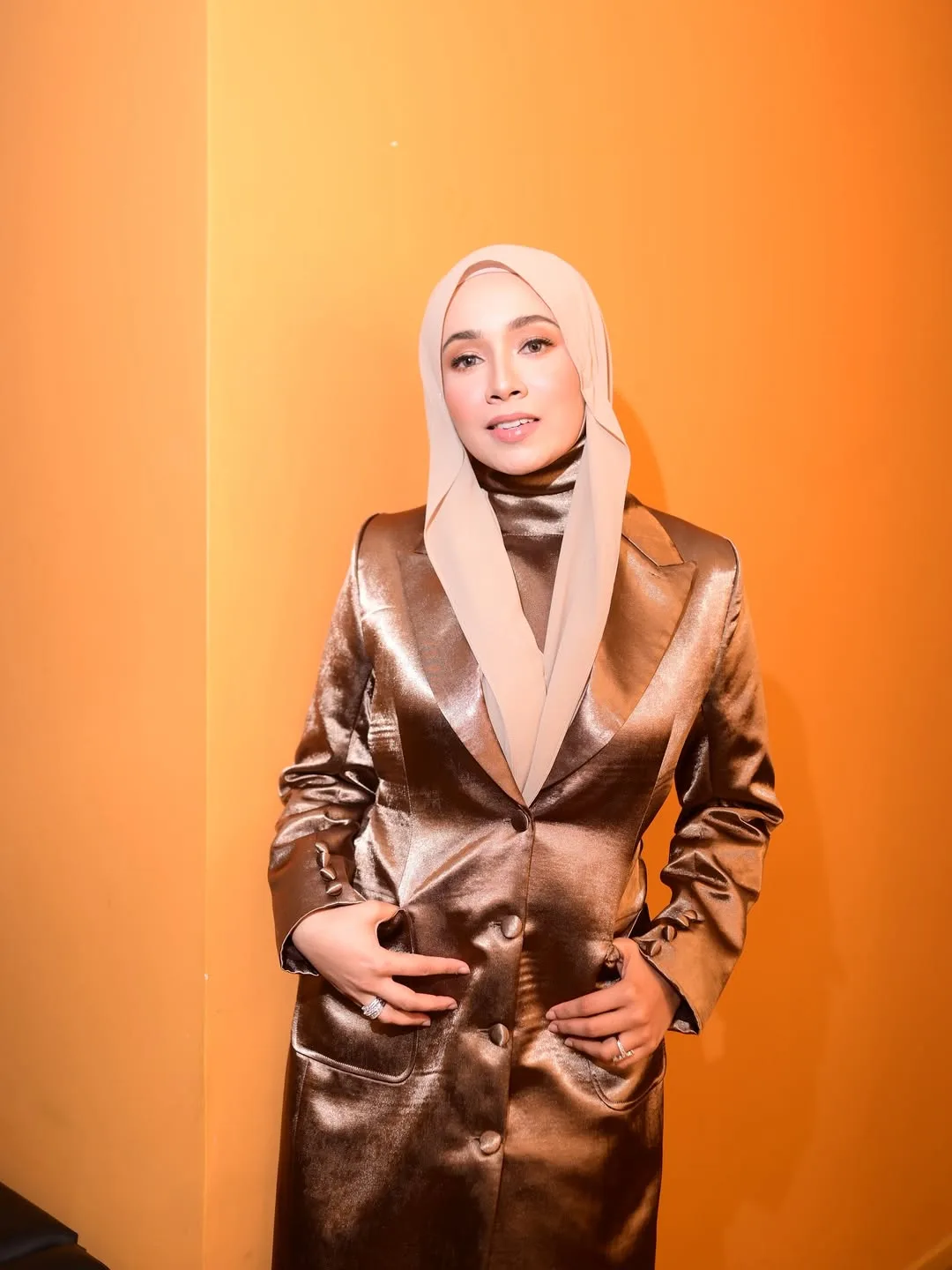 Berasal Dari Keluarga Baik-Baik & Jaga Batas Pergaulan, Amira Othman Temui Jodoh Yang Dinanti Usia 31 Tahun!