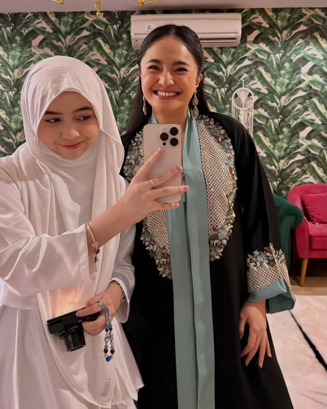 ‘Serang’ Wanita Tanpa Kira Usia, Jiwa Cekal Figura Terkenal Ini Lawan Kanser Payudara Jadi Inspirasi!