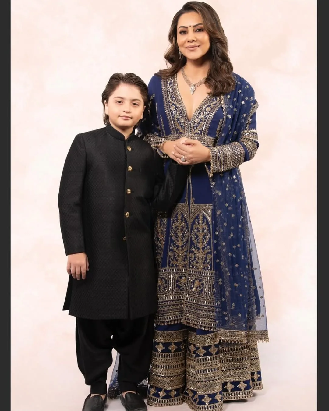 Walau Suami Bintang Ternama & Kaya, Gauri Khan Pilih Berdikari Buka Empayar Hiasan Dalaman Sendiri!