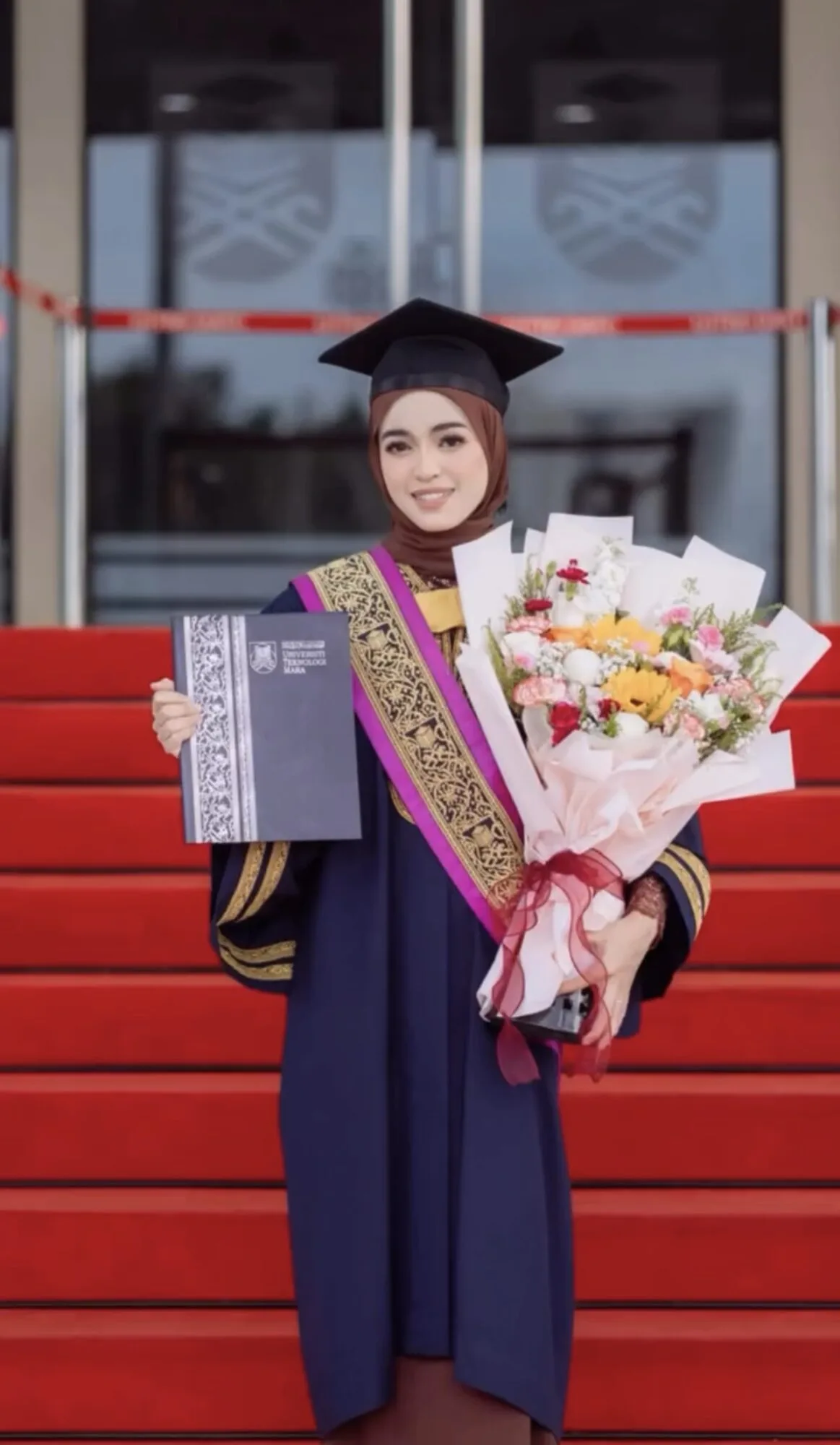 Suami Buat ‘Surprise’ Hadiahkan Kereta Sempena Tamat Pengajian Master “Saya Sangat Tersentuh” NURQUEEN SAYANG