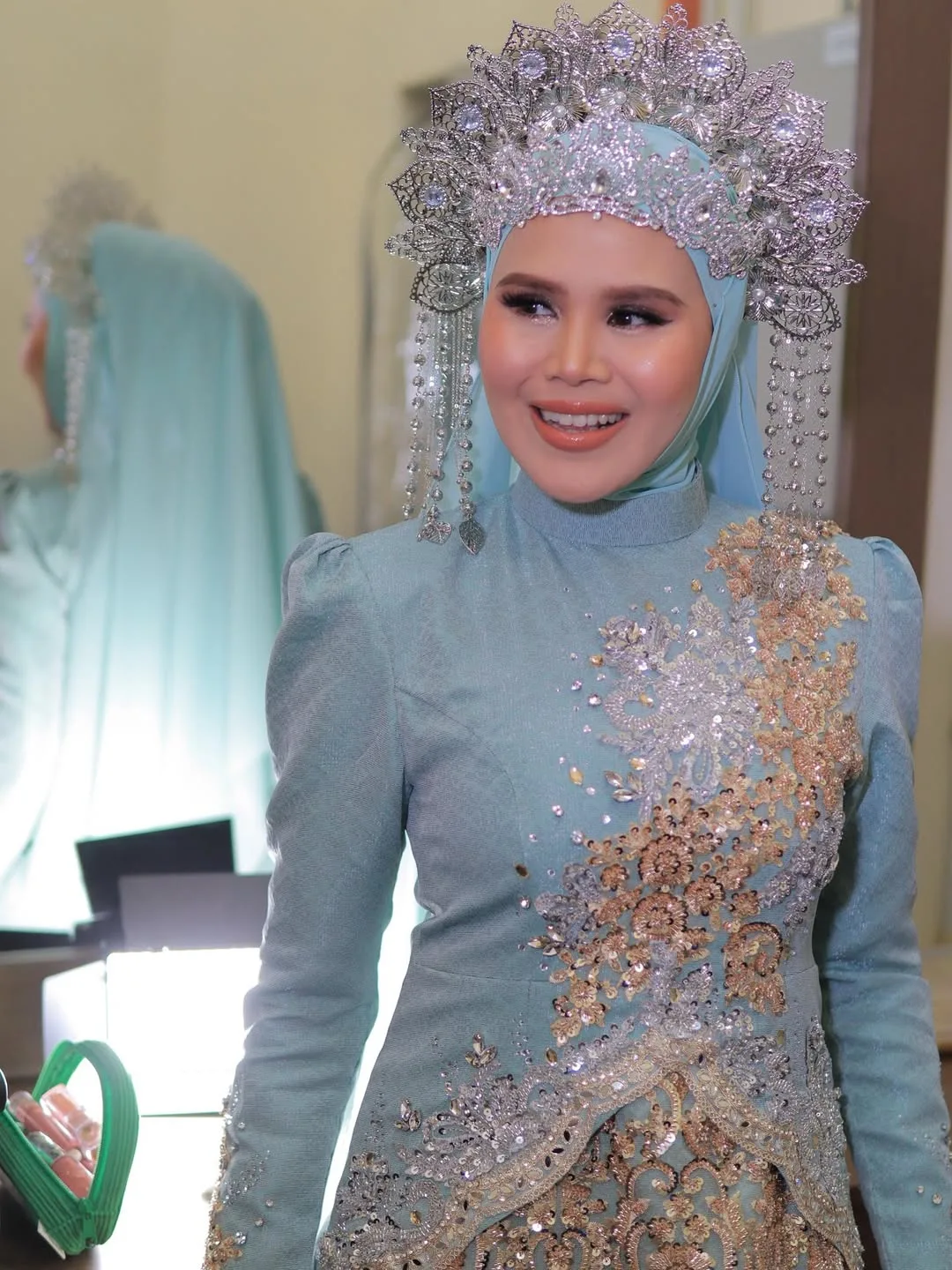 Bahagia 17 Tahun Kahwin, Selain Ligat Bisnes Khai Rosma Ada Badan Amal Sendiri Bantu Orang Memerlukan!