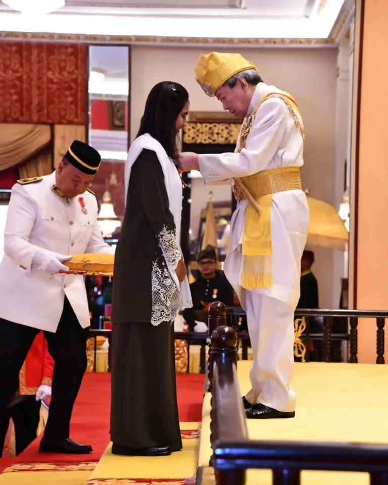 Atlet Kebanggaan Negara, Usia 27 Tahun M. Thinaah Miliki Ijazah Sarjana Muda TESL & Terima Pingat Bintang Kecemerlangan Sukan Selangor (BKS)!