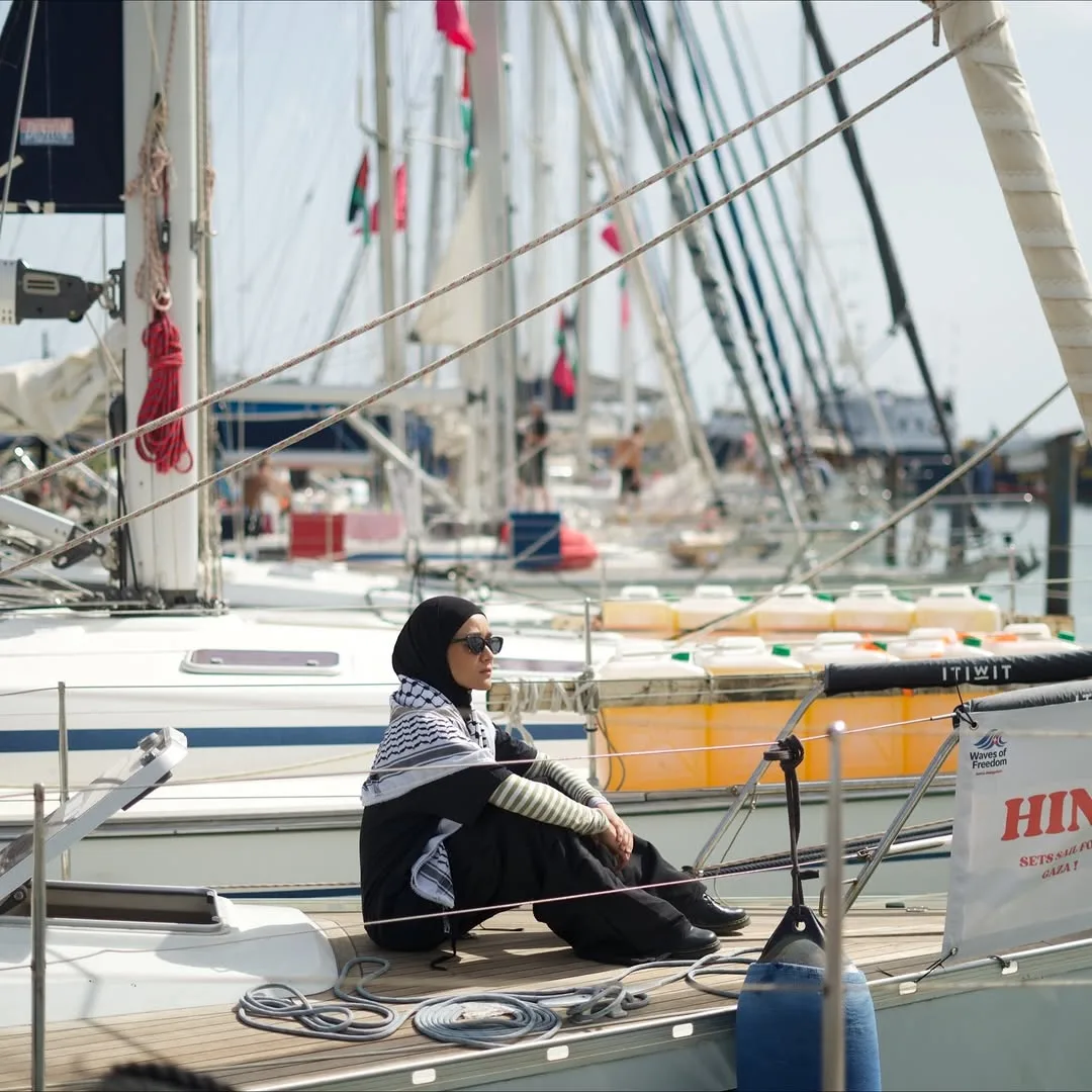 "Bot Bergegar, Rasa Luruh Jantung!" Farah Lee Saksi Detik Mencemaskan Dalam Misi Global Sumud Flotilla 24 “Bot Bergegar, Rasa Luruh Jantung!” Farah Lee Saksi Detik Mencemaskan Dalam Misi Global Sumud Flotilla