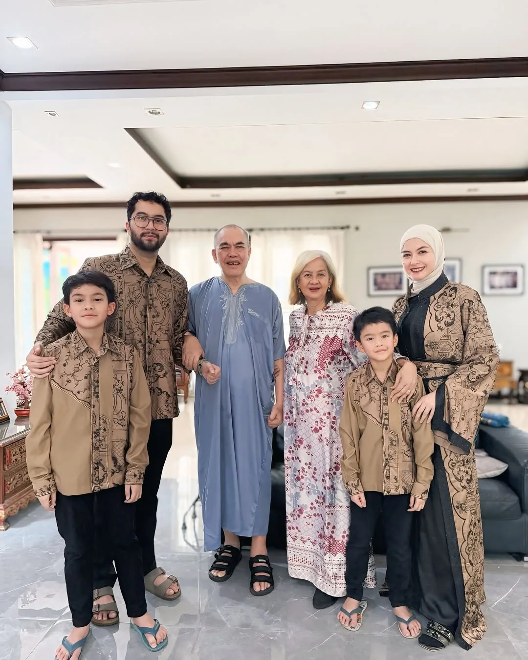 Bintang Sinetron Jelita Revalina Temat Diuji Ibu Hidap Alzheimer, Tabah Jaga Ratu Hati Dengan 3 Beradik!