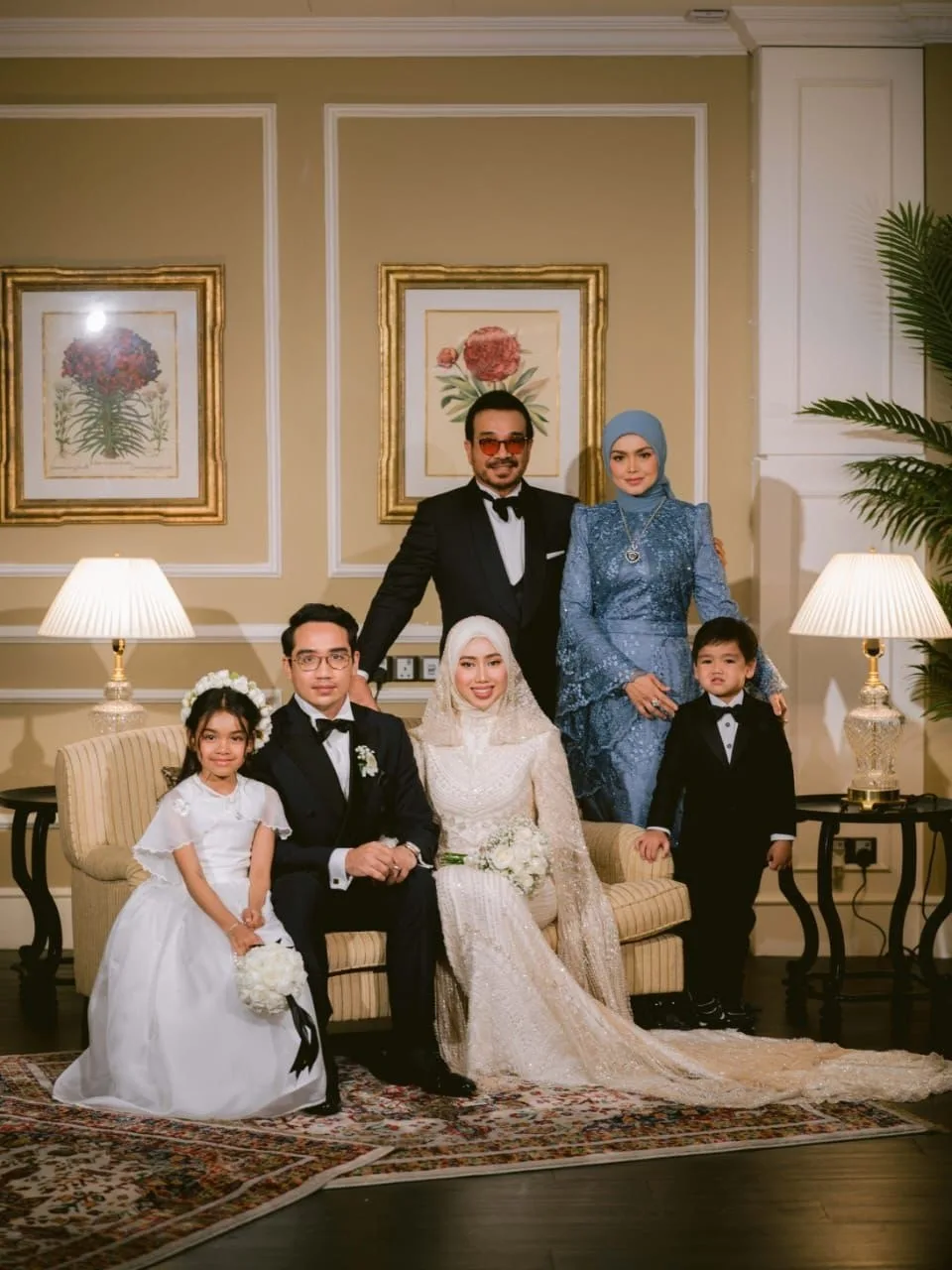 Malam Resepsi Perkahwinan Aazief & Izza Berkonsepkan Venice, Pelamin Mewah Saksi Cinta Abadi