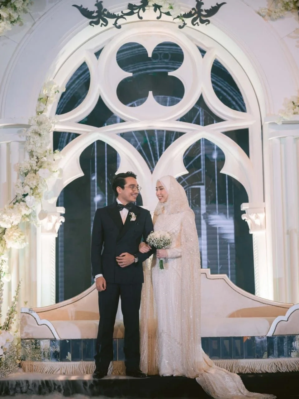 Malam Resepsi Perkahwinan Aazief & Izza Berkonsepkan Venice, Pelamin Mewah Saksi Cinta Abadi