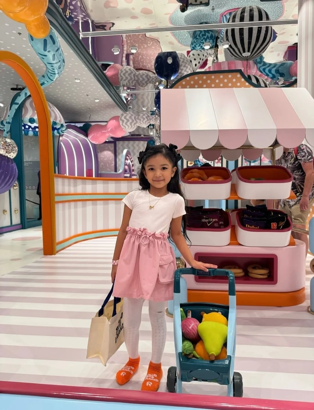 Ikut Bapa Bekerja Di Dubai & Rai Birthday, Rizqaa Anak Rizman & Nurida Suraya Genap Usia 5 Tahun!