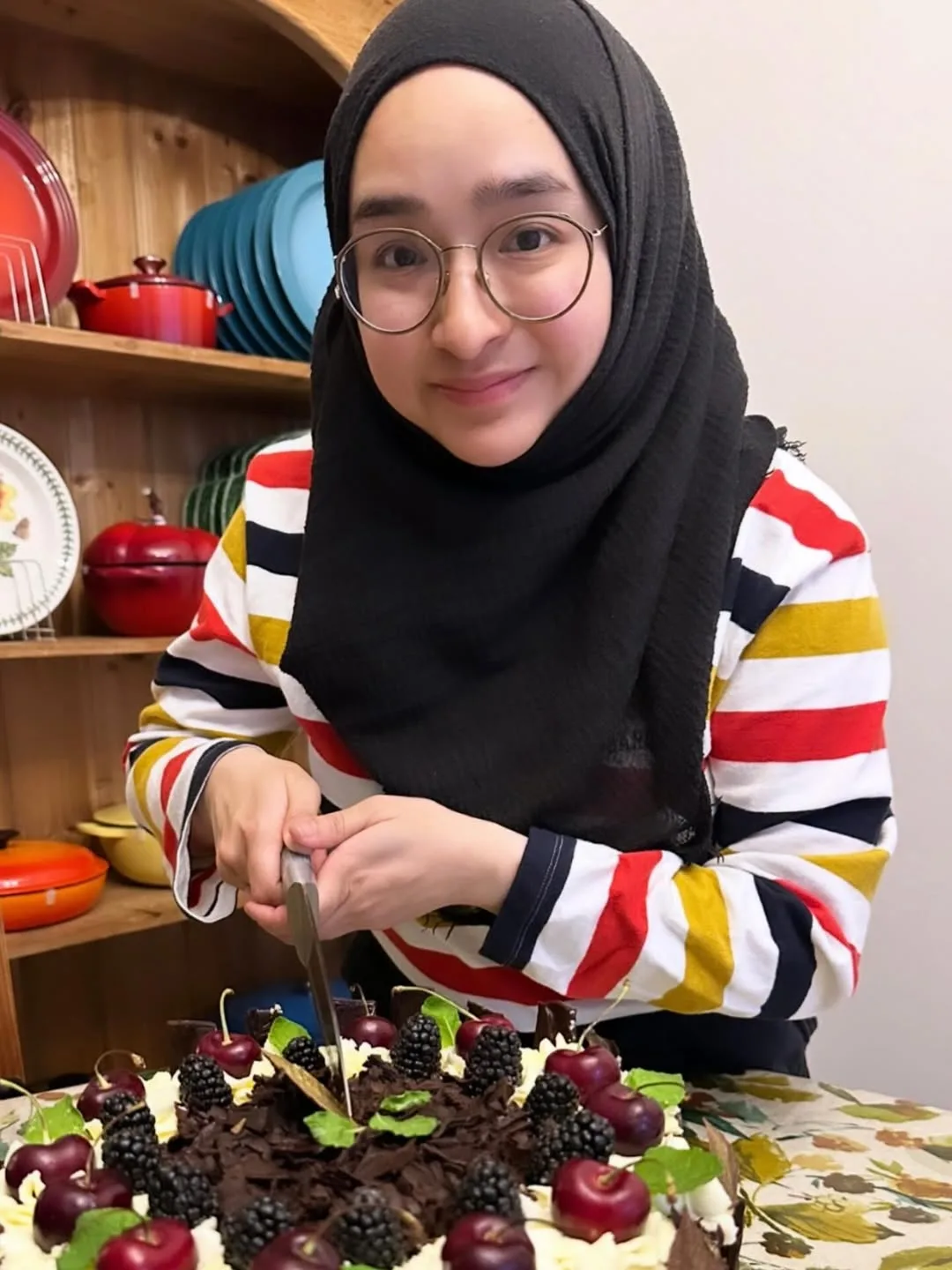 Warisi Kejelitaan Ibu! Datuk Ziela Jalil Titip Doa Buat Puteri Solehahnya, Dr Julia Megat Junid Cecah Usia 32!