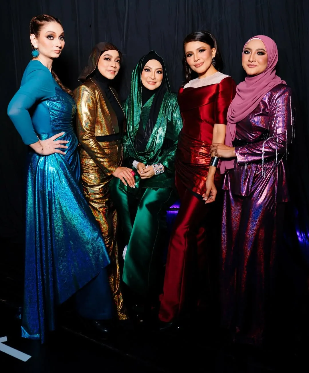 Awet Muda Usia 49, Watie Sadali Bahagia Jadi Suri Hati Joey & Anak Teruna Pun Dah 21 Tahun!