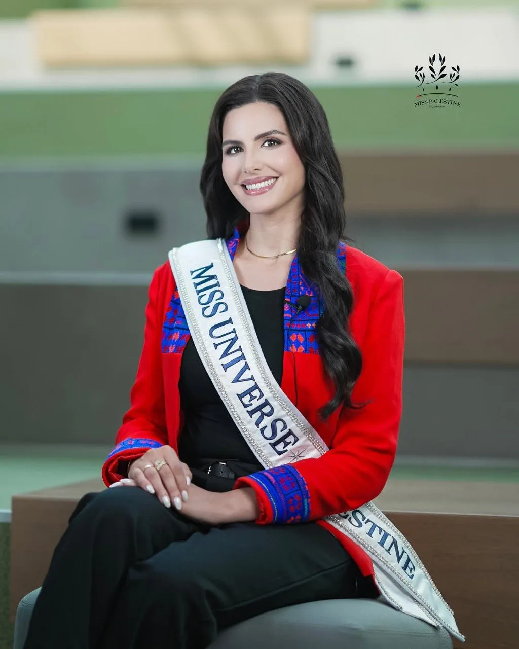 Huda Beauty Taja Miss Universe Palestin, Nadeen Ayoub Tanda Sokongan & Solidariti