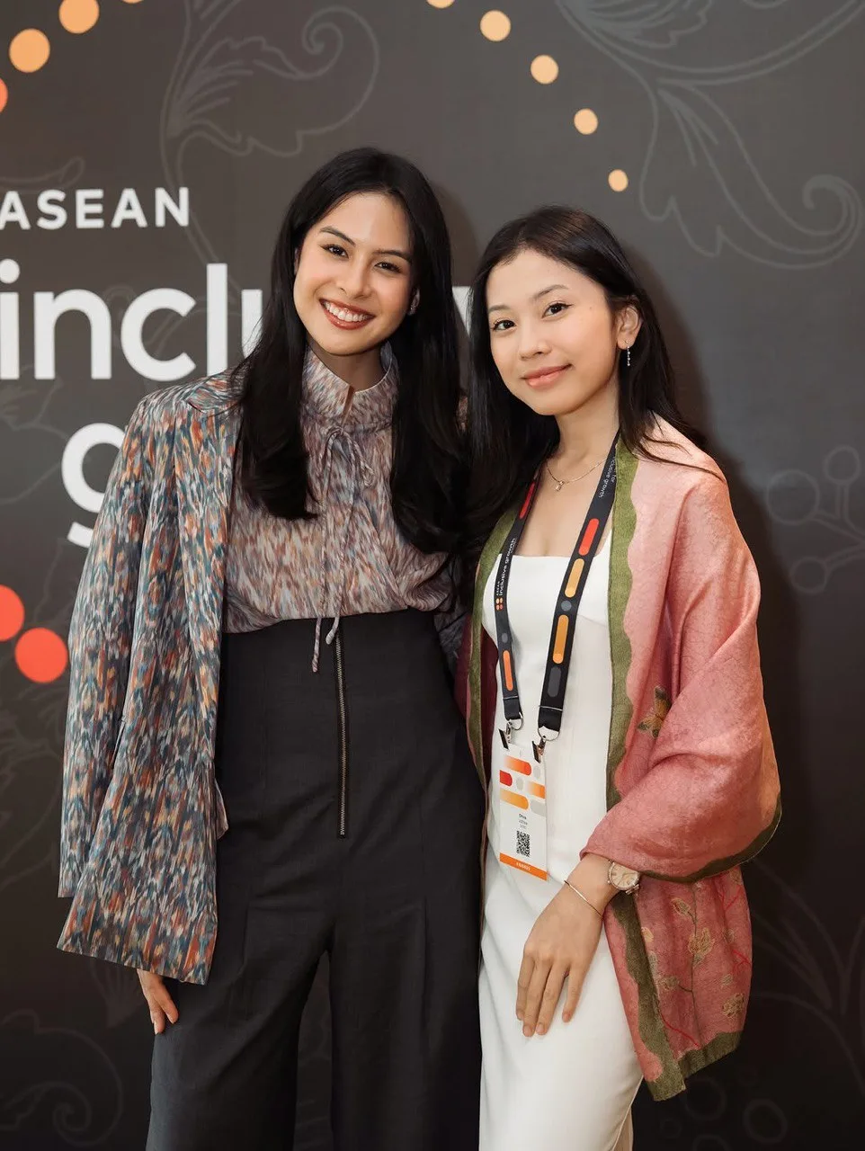Gaya Elegan ‘Lady Boss’ Maudy Ayunda Saat Hadiri Forum ASEAN Cetus Inspirasi
