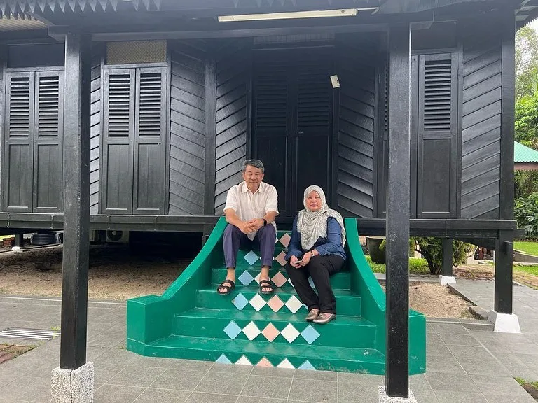 Raja Datin Seri Salbiah Turun Padang Bantu Suami Sempena ASEAN, ‘Tok Mat’ Sukses Jadi Menteri Luar!