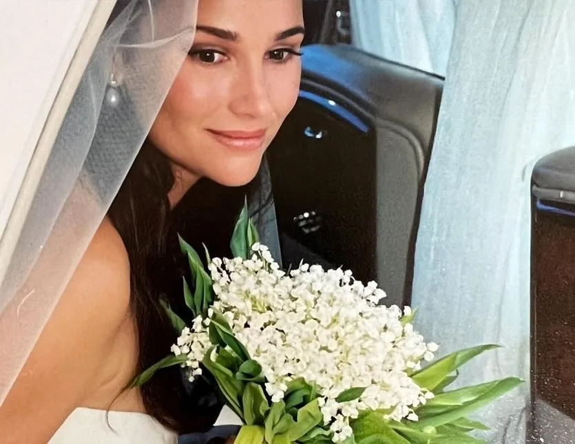 24 Tahun Kahwin, ‘James Bond’ Ini Tetap Setia & Terpikat Dengan Isteri Jelitanya Meski Dah Berusia 52 24 Tahun Kahwin, ‘James Bond’ Ini Tetap Setia & Terpikat Dengan Isteri Jelitanya Meski Dah Berusia