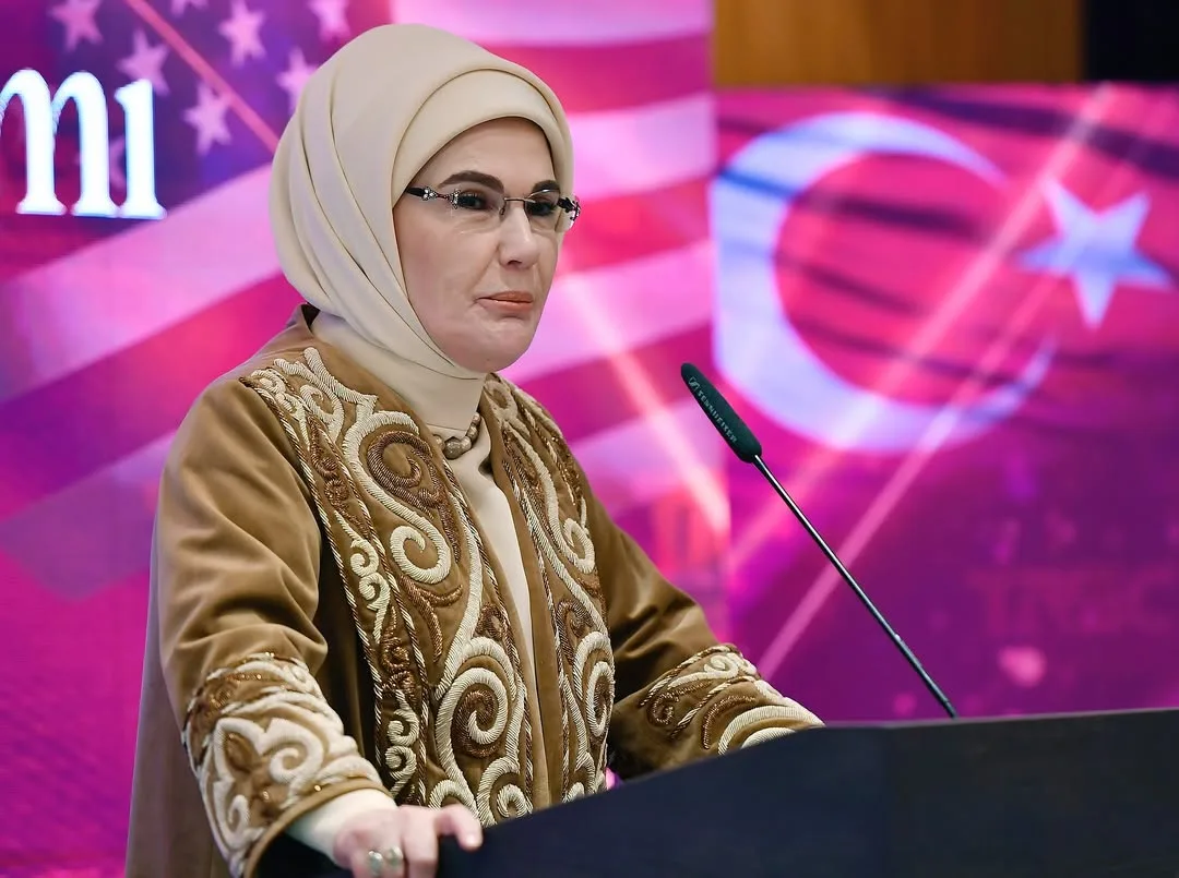 Emine Erdogan Anggun Usia 70, Inilah Isteri Pemimpin Turkiye Yang Bantu Bebaskan Aktivis GSF & Cakna Nasib Insan Tertindas