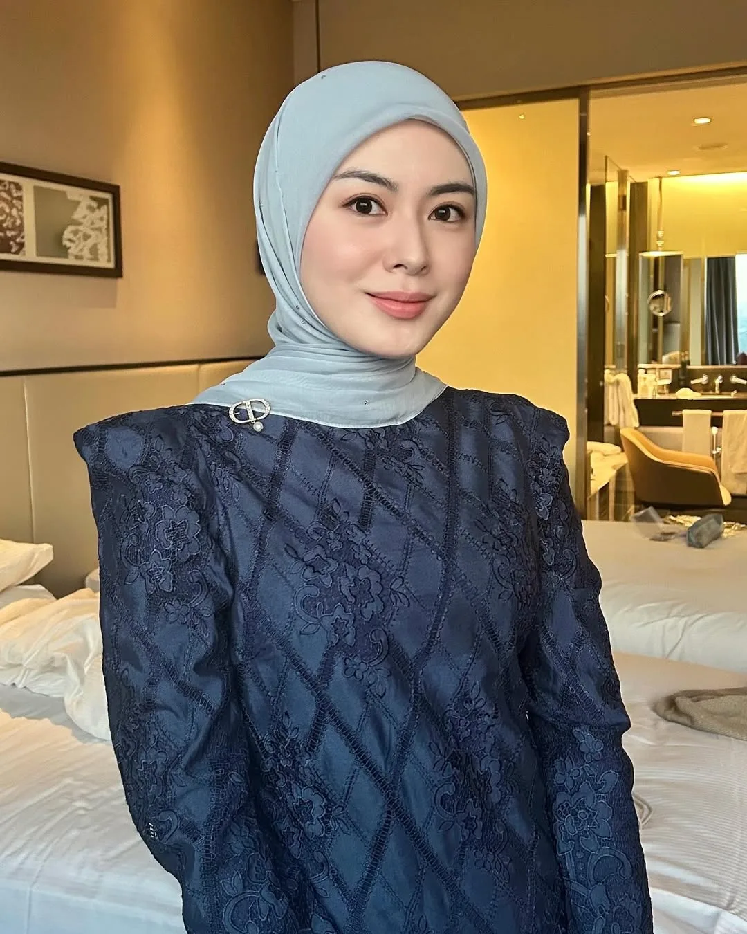 Lebih 13 Tahun Peluk Islam, Ayana Jihye Moon Jaga Ukhwah Dengan Ibu & Kini Buat Kajian Berkaitan Islam!