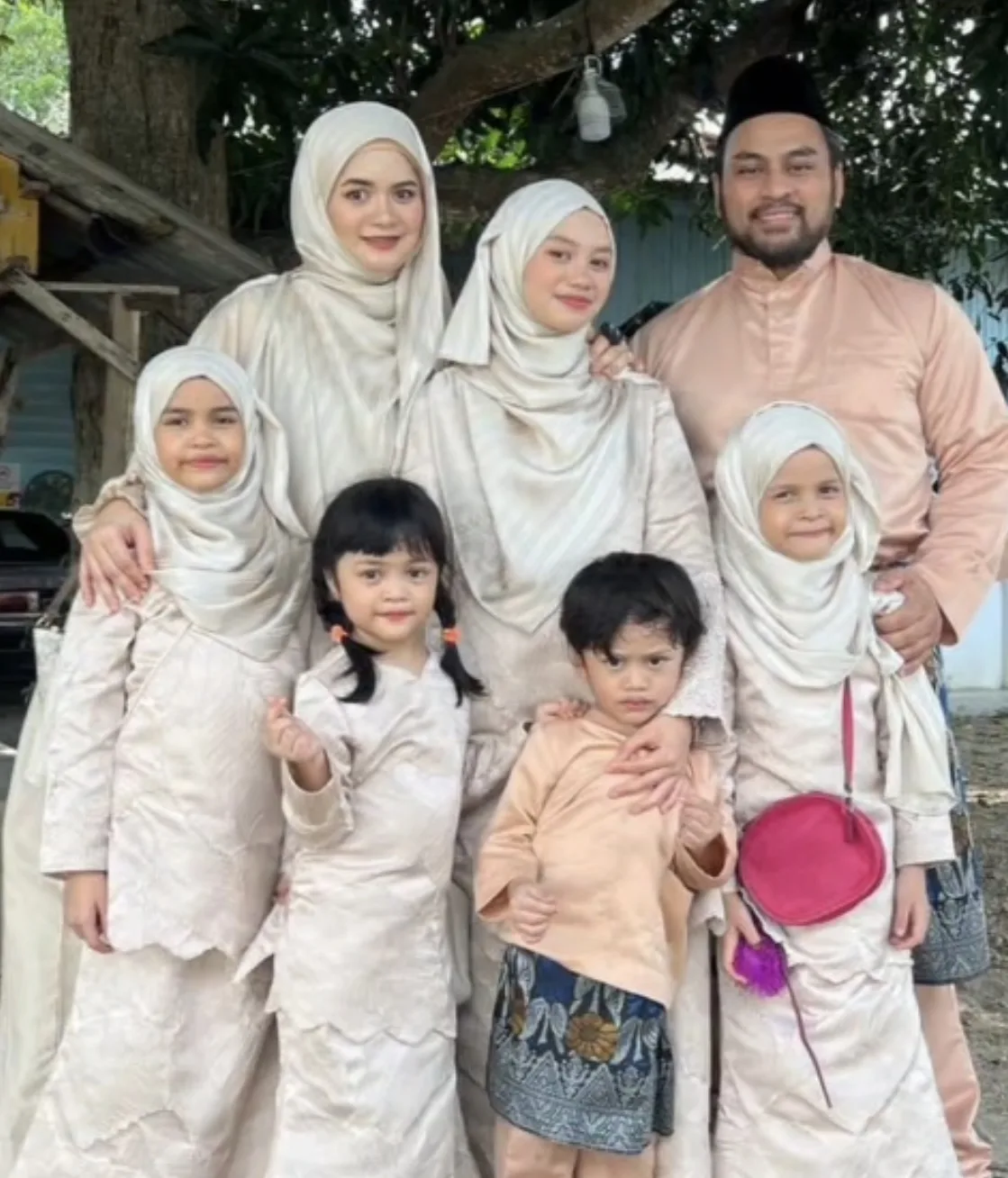 Suami Ditahan Ketika Misi Kemanusiaan Global Sumud Flotilla, Yatt Hamzah Tak Putus Berdoa 9 Suami Ditahan Ketika Misi Kemanusiaan Global Sumud Flotilla, Yatt Hamzah Tak Putus Berdoa