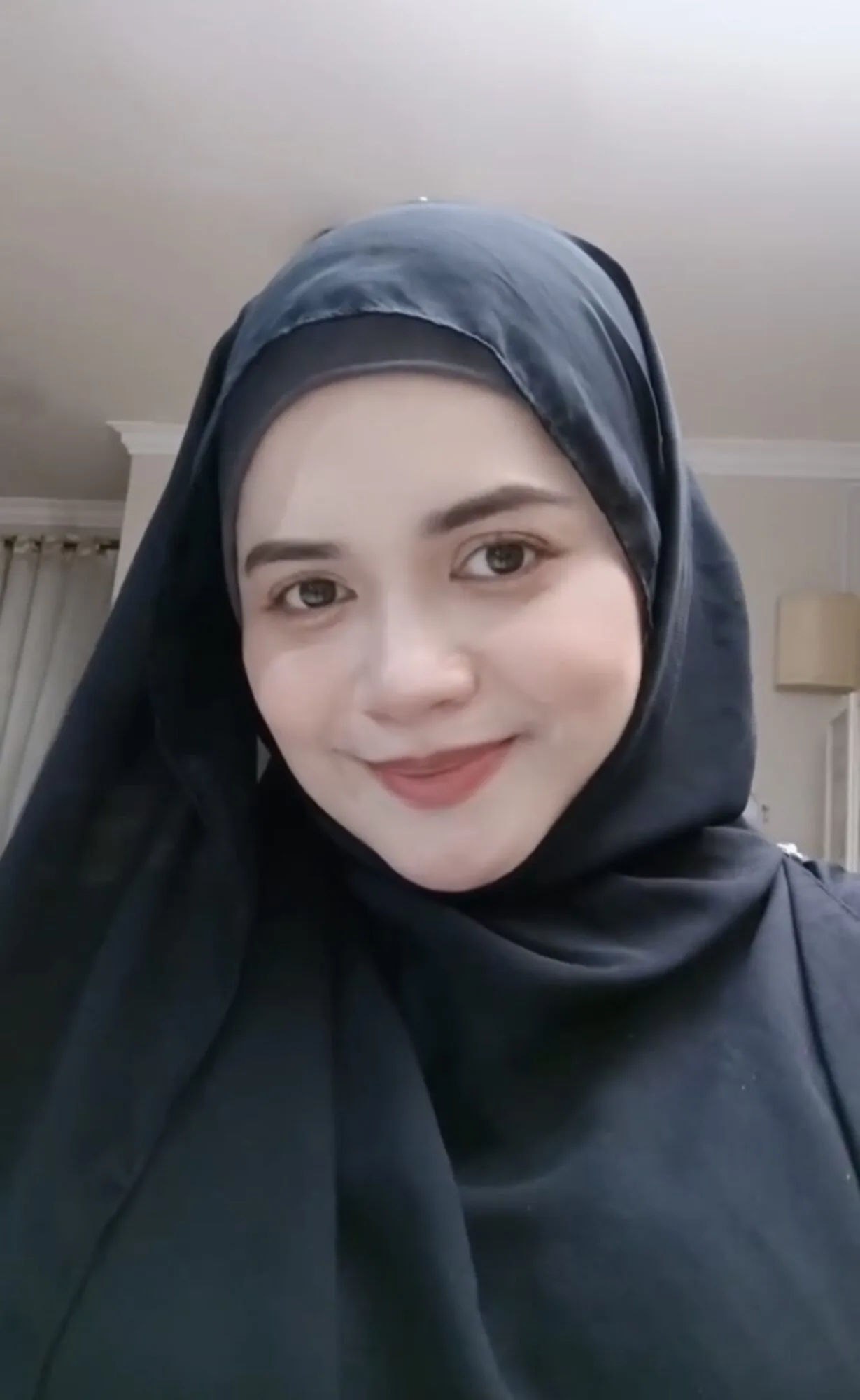 “Setelah 43 Hari Tinggalkan Keluarga Demi Misi Flotilla, Akhirnya Suami Pulang Ke Pangkuan” Yatt Hamzah Luah Syukur