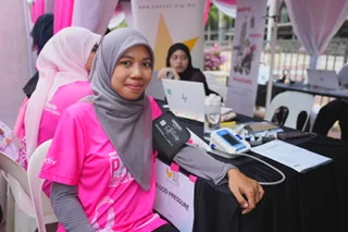Pink Ribbon Run 2025 Simbol Solidariti Kesedaran Kanser Payudara