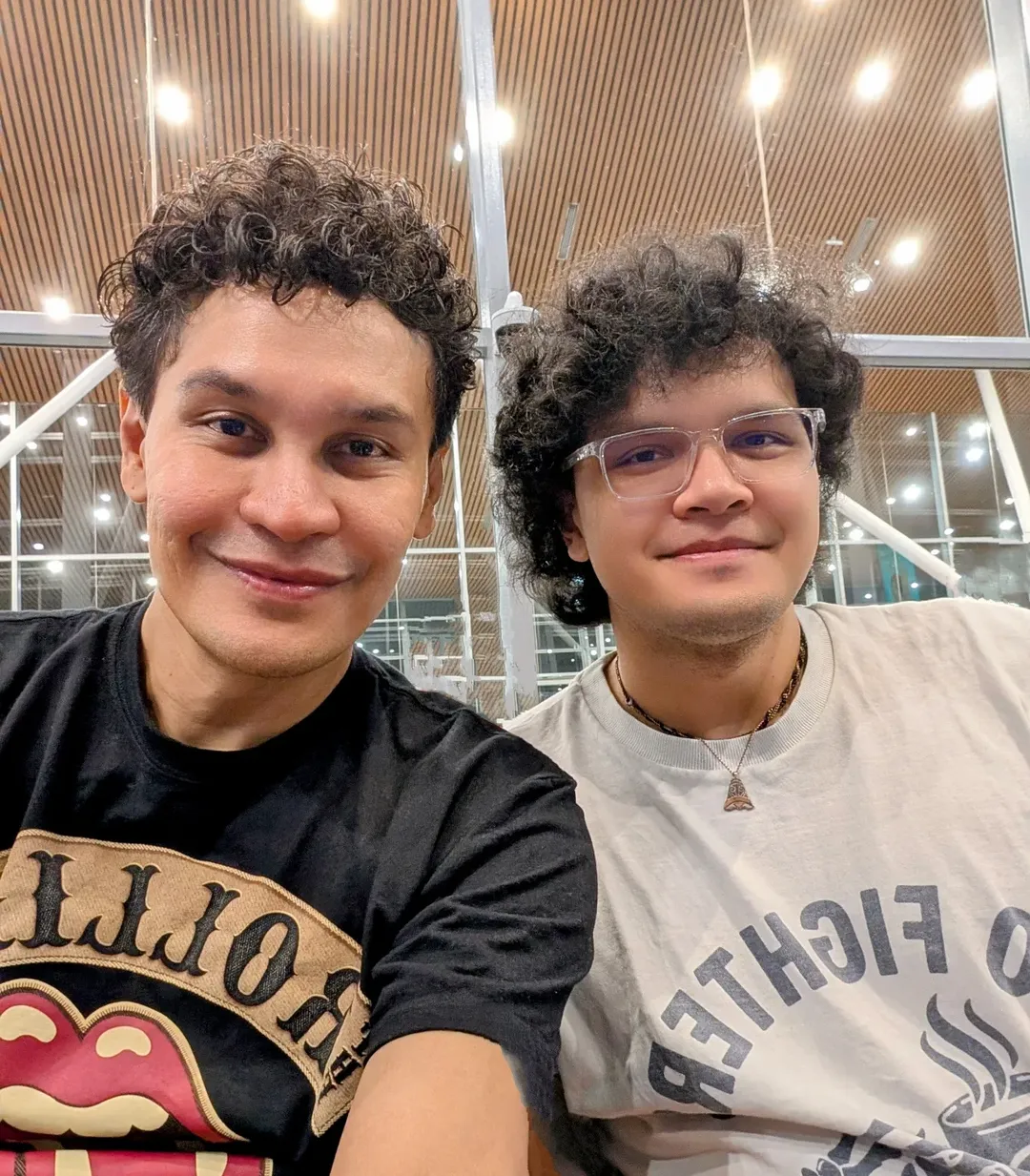 Tetap ‘Dating’ Walau Hampir 26 Tahun Kahwin, Kemesraan Edry & Milia Serta Sikap Optimis Mereka Ada Anak Istimewa Cetus Inspirasi!