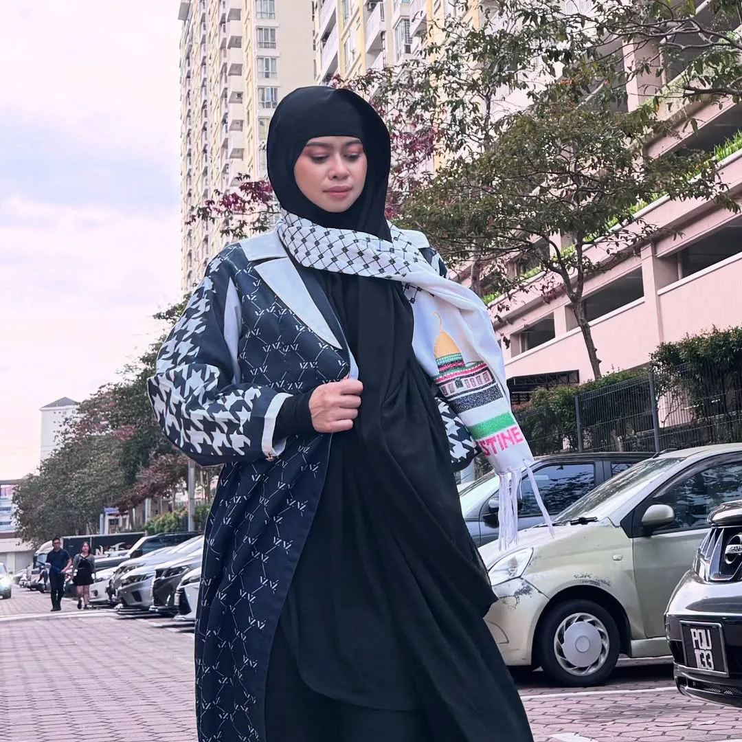 Ibu Bapa Tabah & Cekal Relakan 2 Puteri Sertai GSF, Heliza & Hazwani Helmi, “Reda Mama Abah Jadi Payung Penyelamat Kami!”