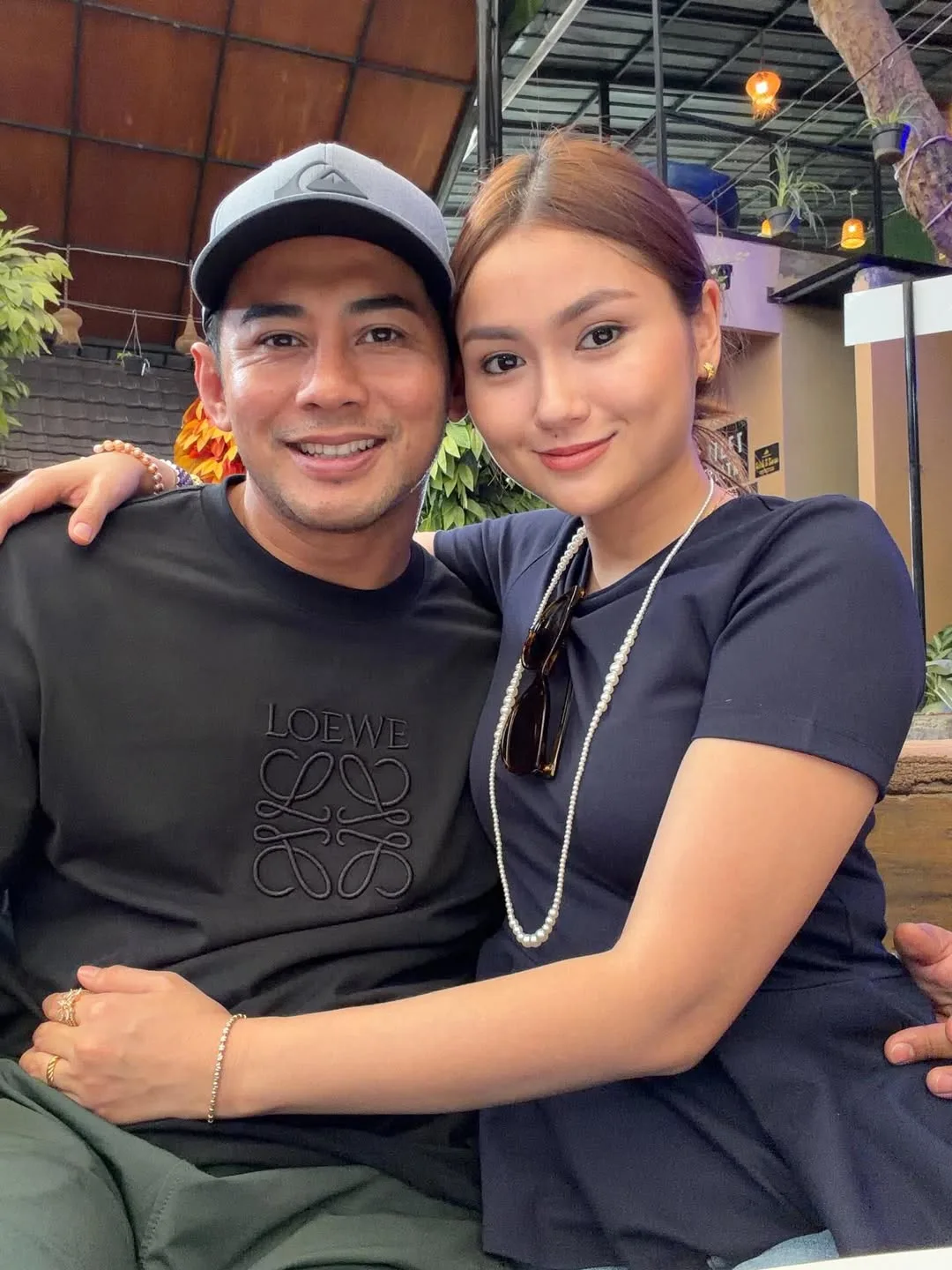 Usia Perkahwinan Cecah 4 Tahun, Fizo Omar Luah Rasa Syukur Dikurnia Isteri Jelita & 3 Anak!