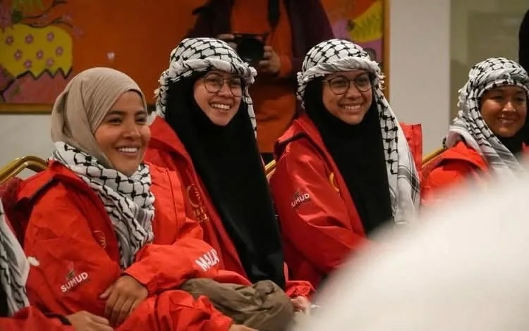 Jiwa Srikandi Ardell Aryana, Jadi Sasaran & Dicederakan Tapi Semangat Juang Bantu Rakyat Gaza Tak Pudar!