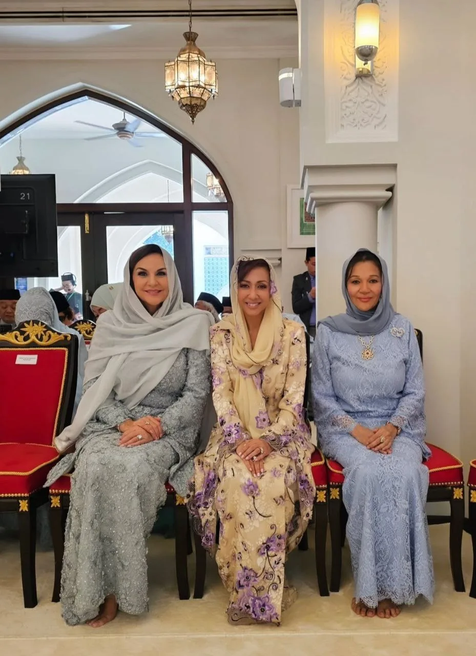 Hadir Rai Hari Bahagia Tengku Amir Shah, Penampilan & Wajah Jelita Puan Nur Lisa Idris Abdullah Jadi Tumpuan!