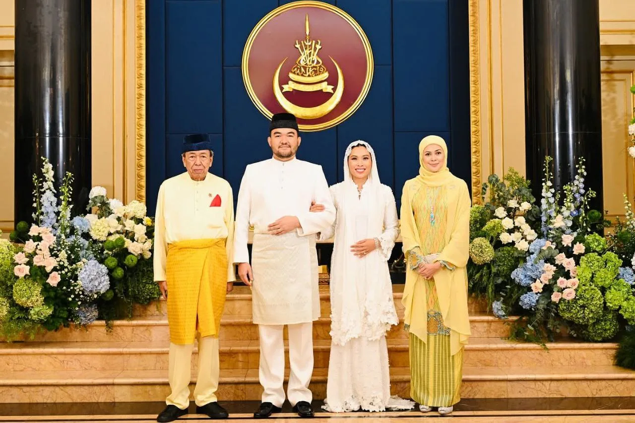 Hadir Rai Hari Bahagia Tengku Amir Shah, Penampilan & Wajah Jelita Puan Nur Lisa Idris Abdullah Jadi Tumpuan!