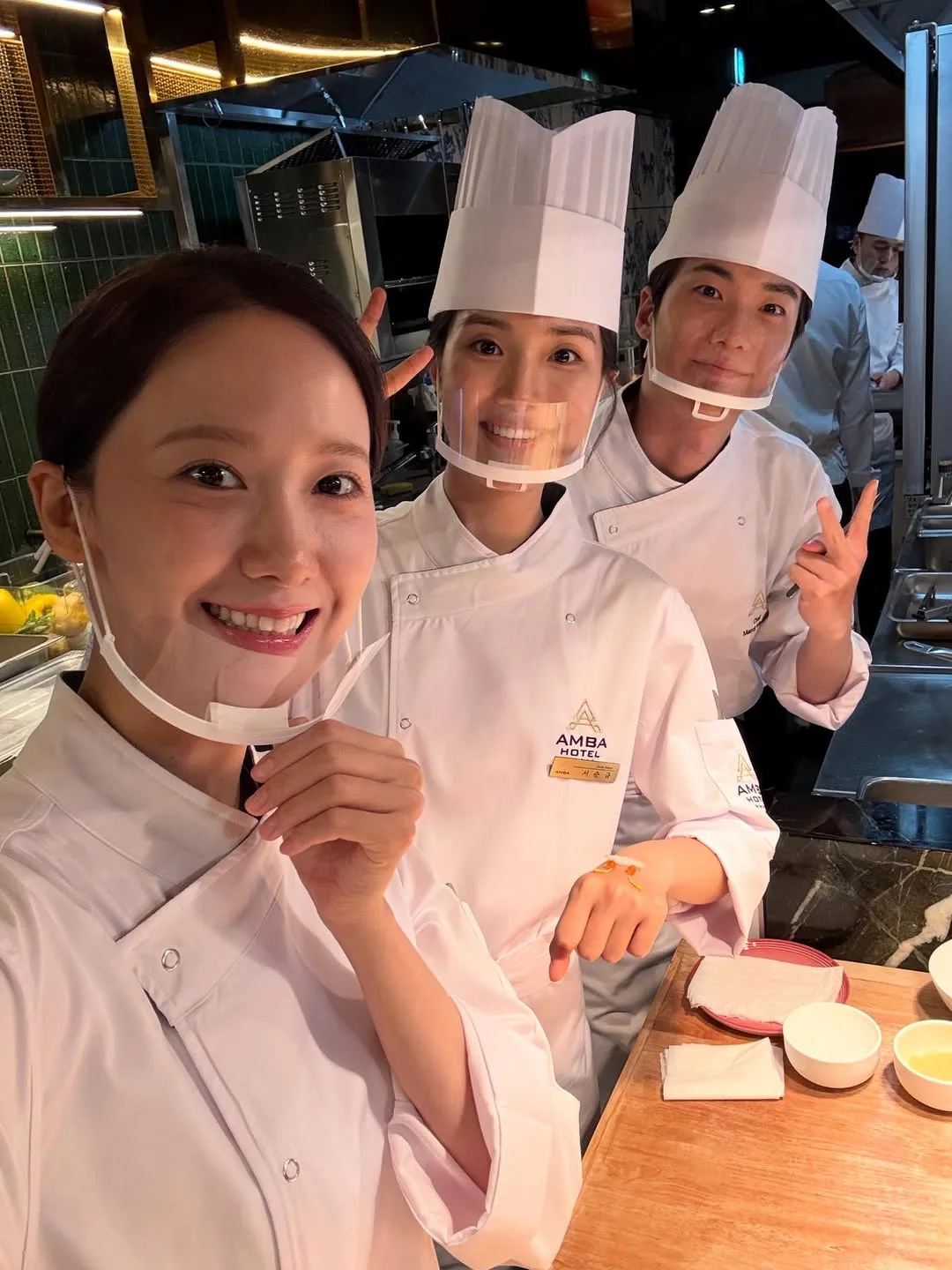 Pesona Yoona Girls’ Generation Usia 35, Sosok Bintang Netflix ‘Bon Appétit, Your Majesty’ Tawan Dunia