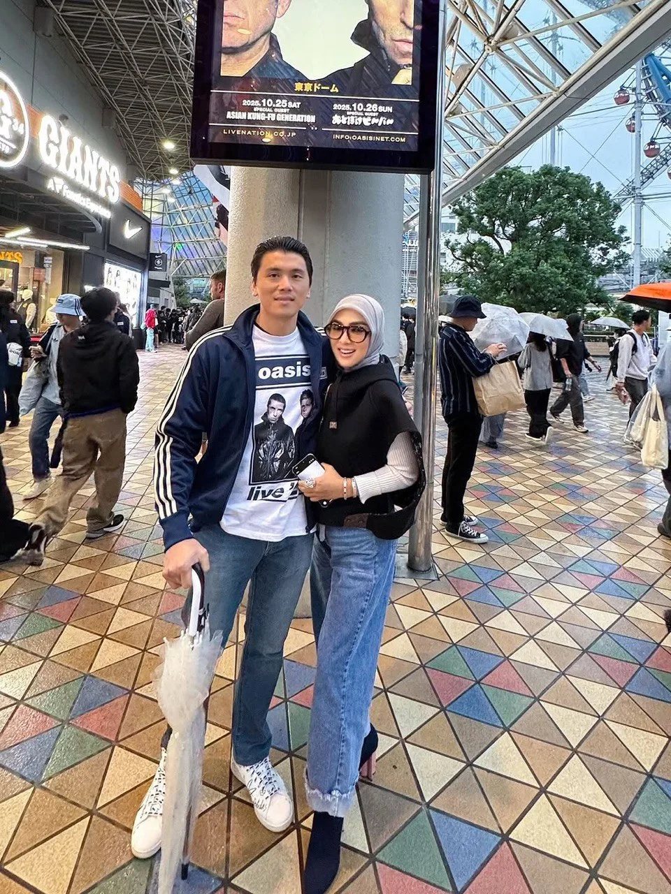 Gaya OOTD Syahrini Di Jepun Serba Berjenama, Bawa 7 Koleksi Beg Hermes Mewah