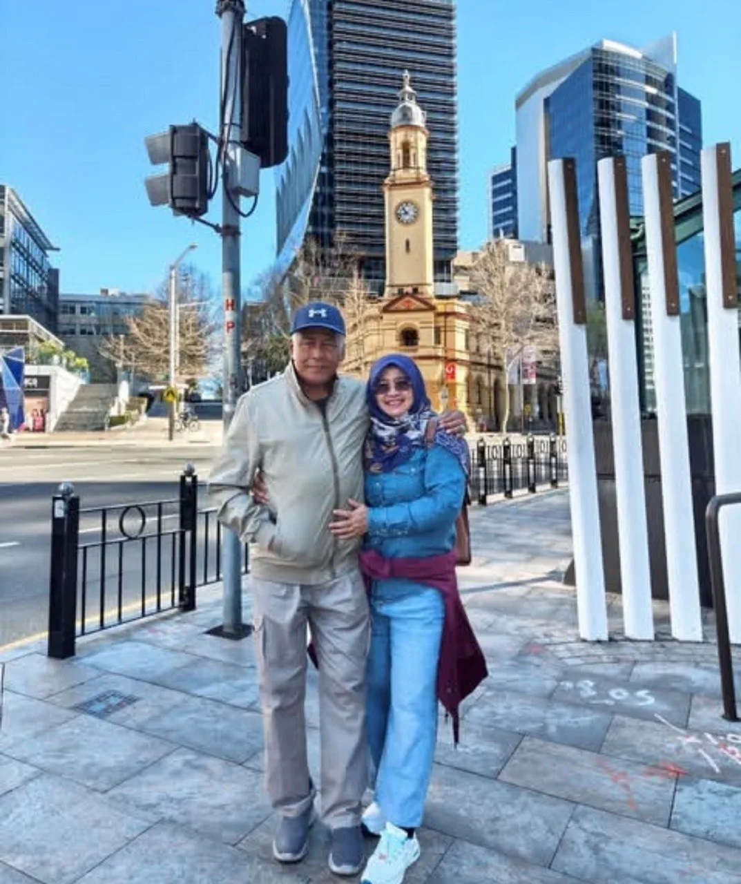 Usia Perkahwinan Cecah 8 Tahun, Ucapan Manis Datuk Jalaludin Hassan Buat Isteri Sempena ‘Anniversary’ Buat Ramai Terharu