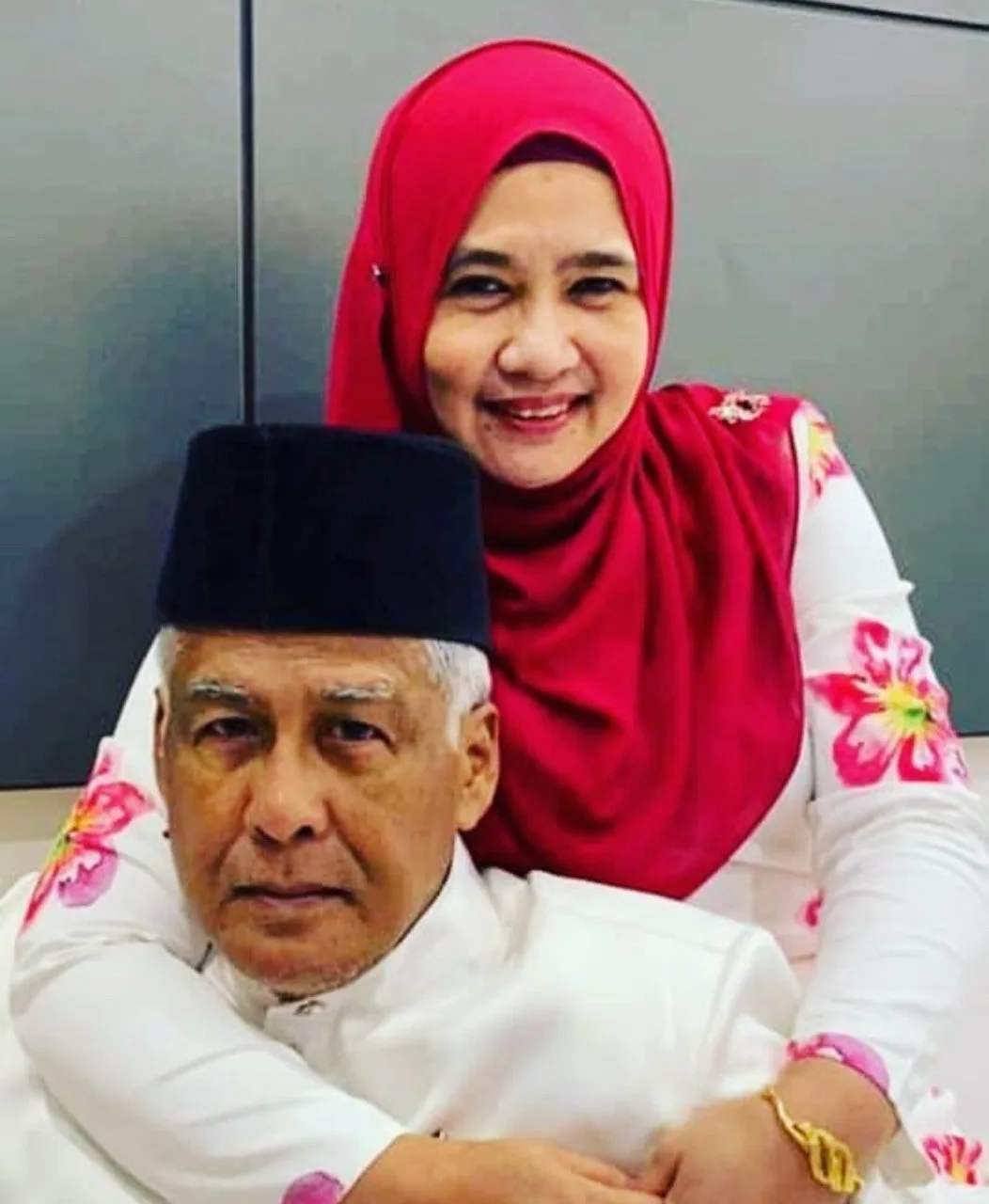 Usia Perkahwinan Cecah 8 Tahun, Ucapan Manis Datuk Jalaludin Hassan Buat Isteri Sempena ‘Anniversary’ Buat Ramai Terharu