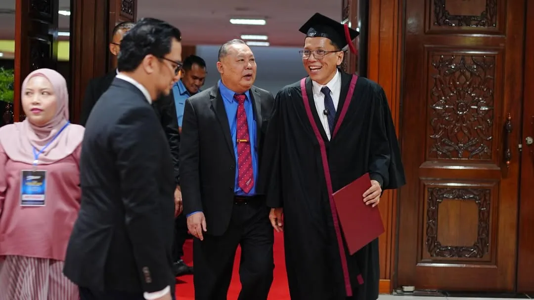 Tamat Pengajian & Genggam Diploma, Kejayaan Shahrol Shiro Dari Pelawak Kini Ceburi Politik Bukti Kemampuan Diri!