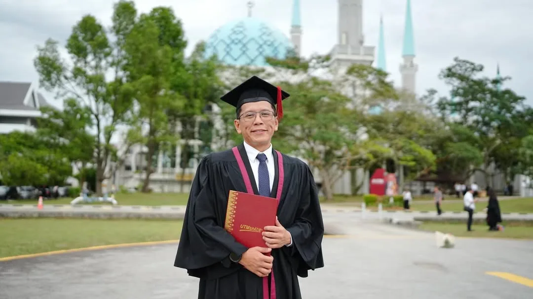 Tamat Pengajian & Genggam Diploma, Kejayaan Shahrol Shiro Dari Pelawak Kini Ceburi Politik Bukti Kemampuan Diri!