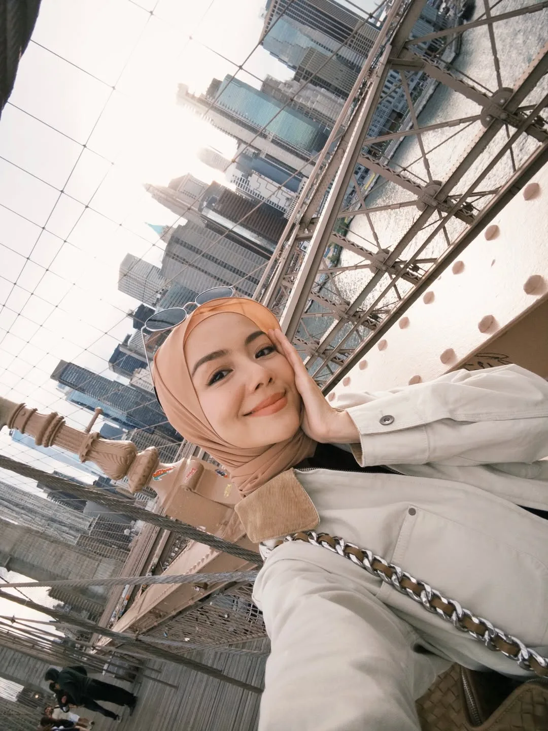 Selebriti Terkenal & Fesyen Jadi Ikutan, Mira Filzah Akui Mentua Datuk Mastura Lebih Pandai Bergaya, “Ibu Lagi Fesyen Daripada Saya”!