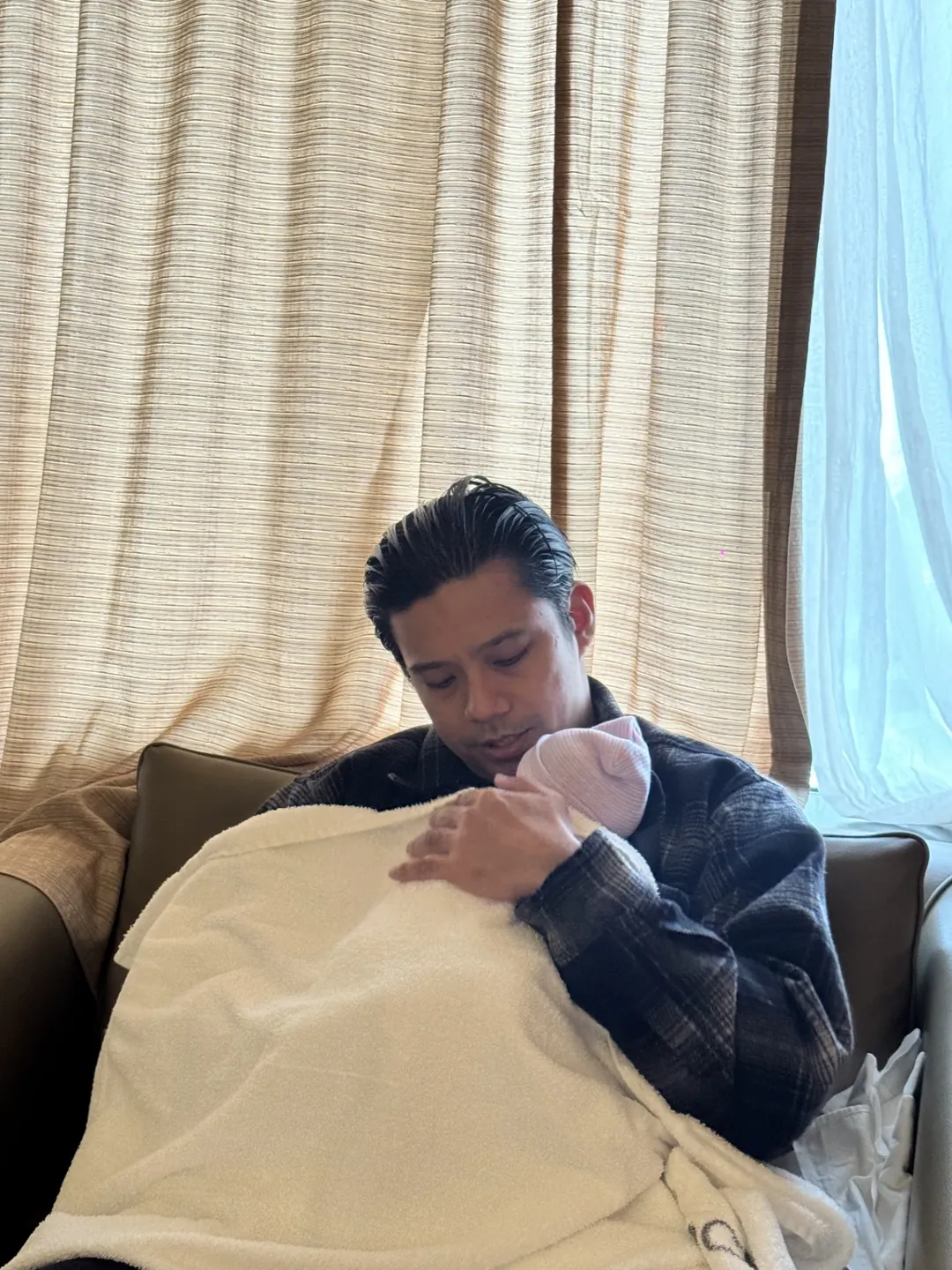 “Doakan Perjalanan Kami Sebagai Parents” Noh Salleh Jadi Bapa Usia 40, Umum Nama Si Comel TARA SVARA