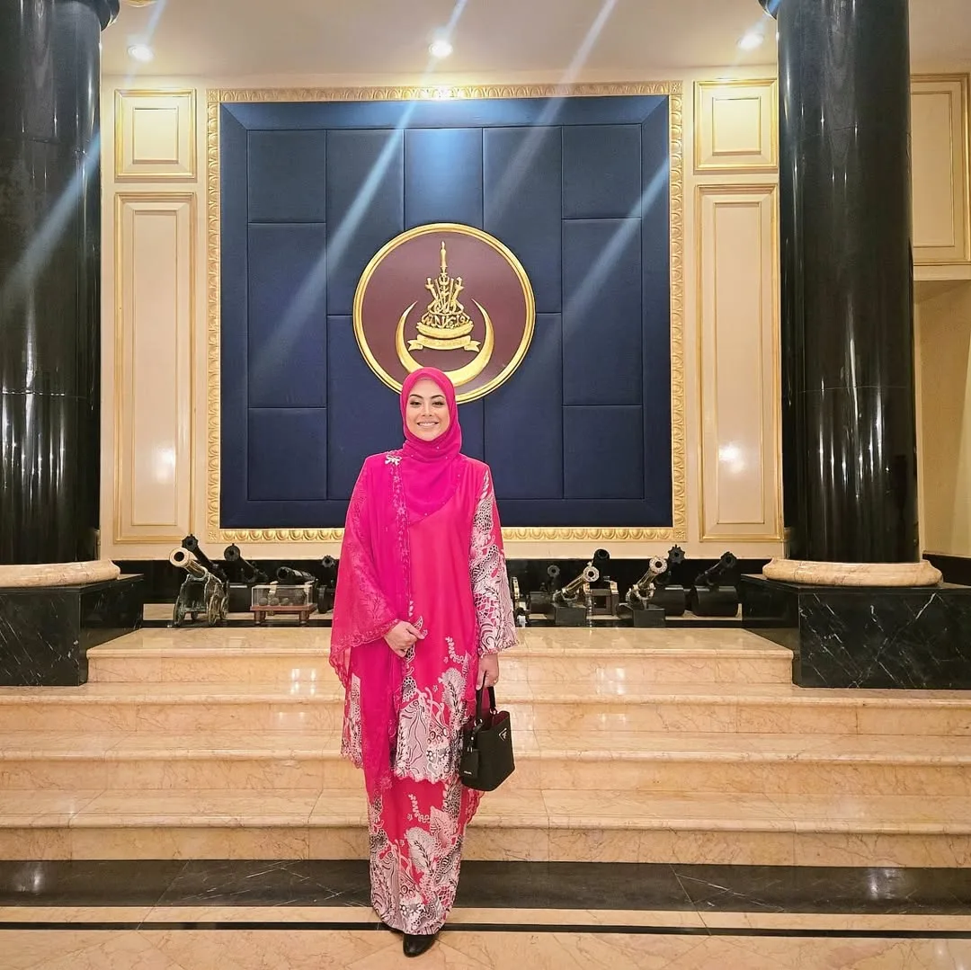 Berjaya Jadi Pemilik Hotel, Sambung PhD & Kini Keluarkan Minyak Masak Sendiri, Dato’ Nurul Zahid Bukti Kemampuan Diri!