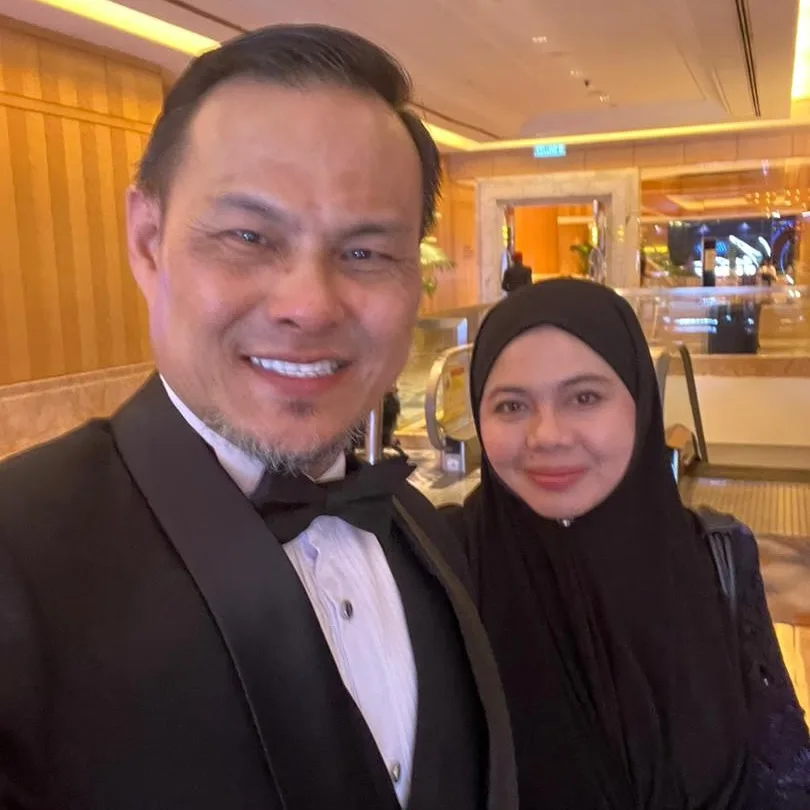 Miliki 12 Cawangan Kedai Kopi, Adam Corrie Terima Anugerah Tokoh Muallaf Atas Kejayaan Dalam Bisnes!