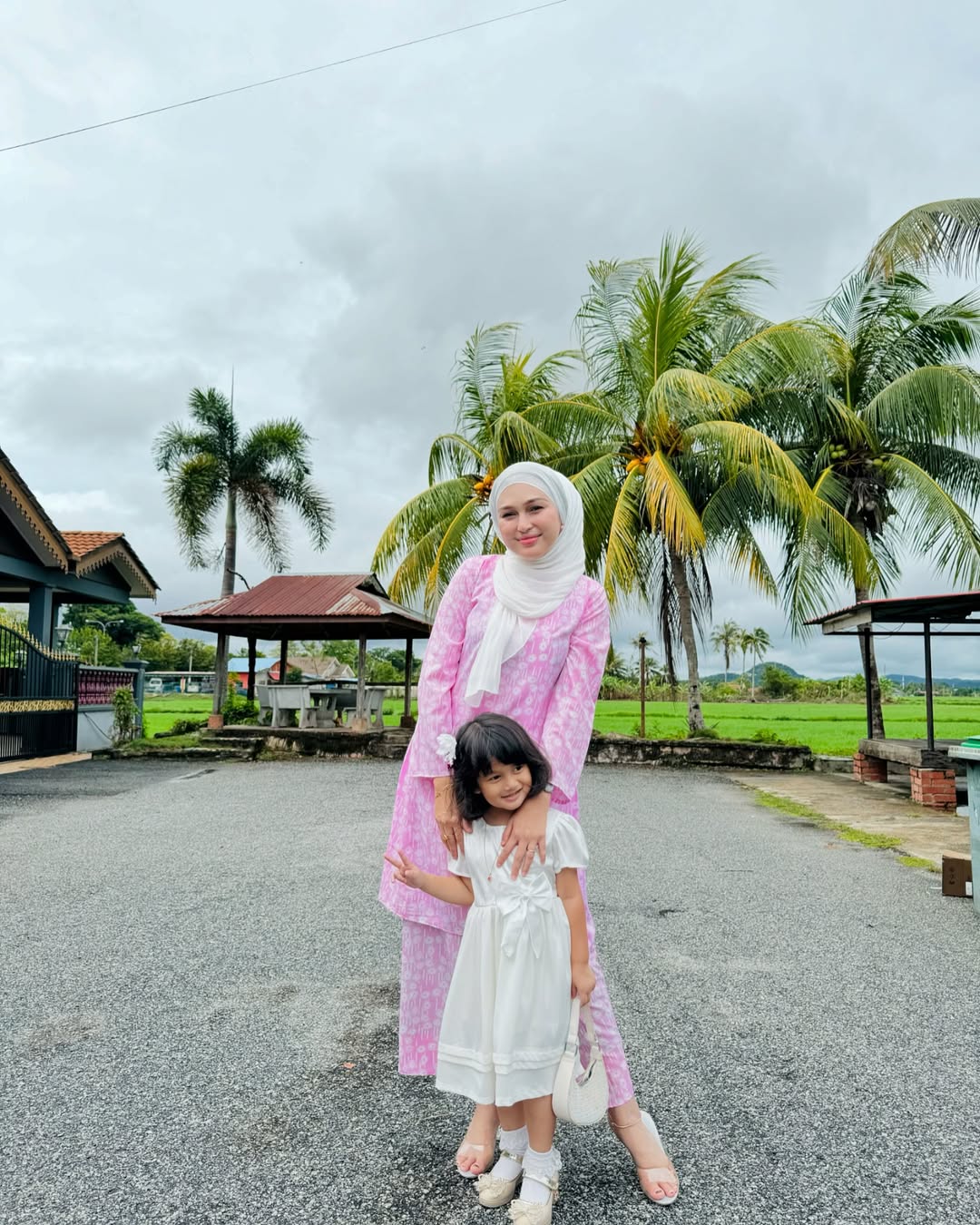 Dalam Bisnes Tak Boleh Malu, Kak Nab Dedah Pengalaman Berniaga Di Pasar Malam & Kini Dah Ada Wisma Sendiri!