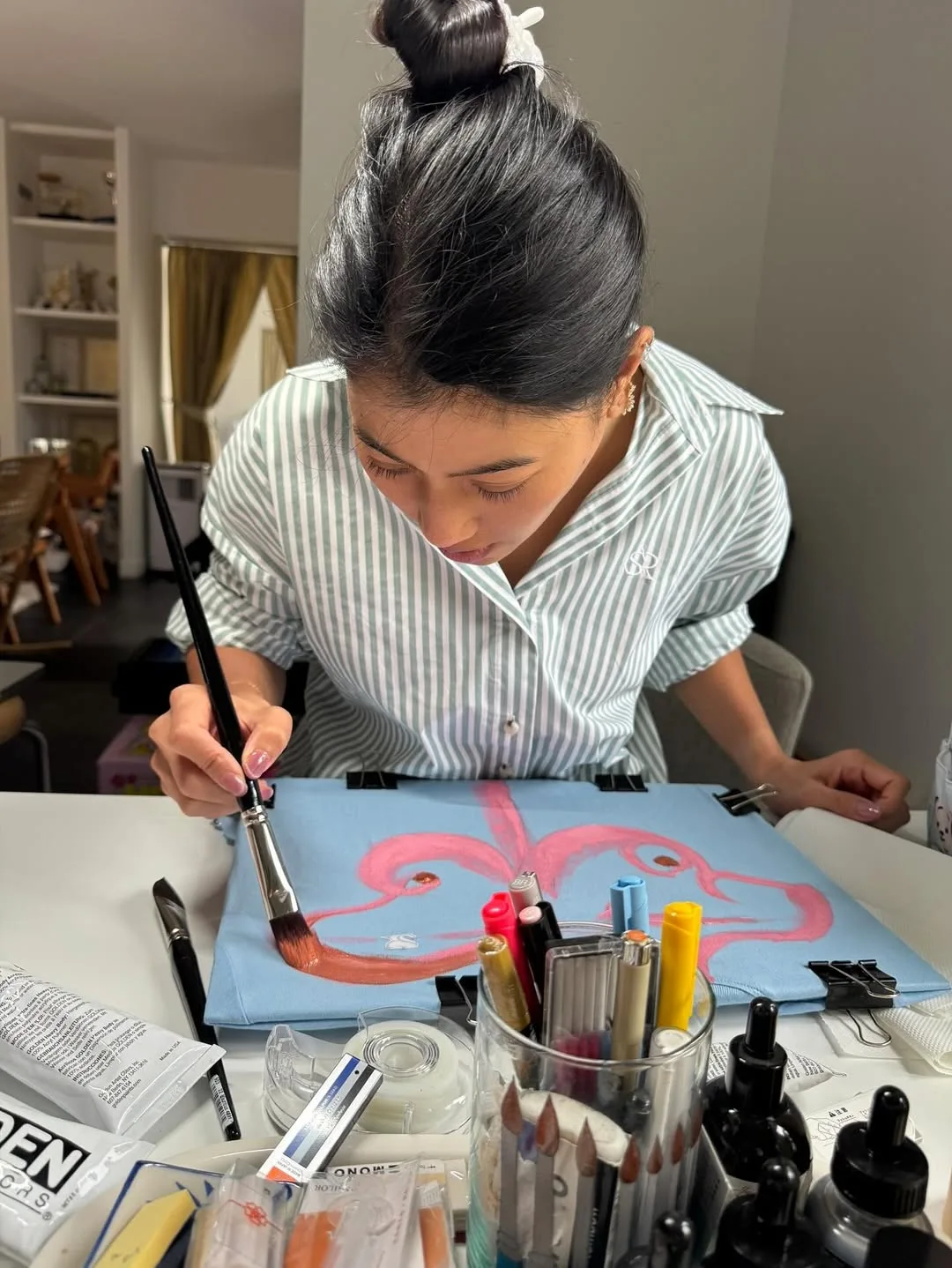 Bukan Sekadar Puteri Diraja Thailand, Sirivannavari Juga Pereka Fesyen & Atlet Ekuestrian!