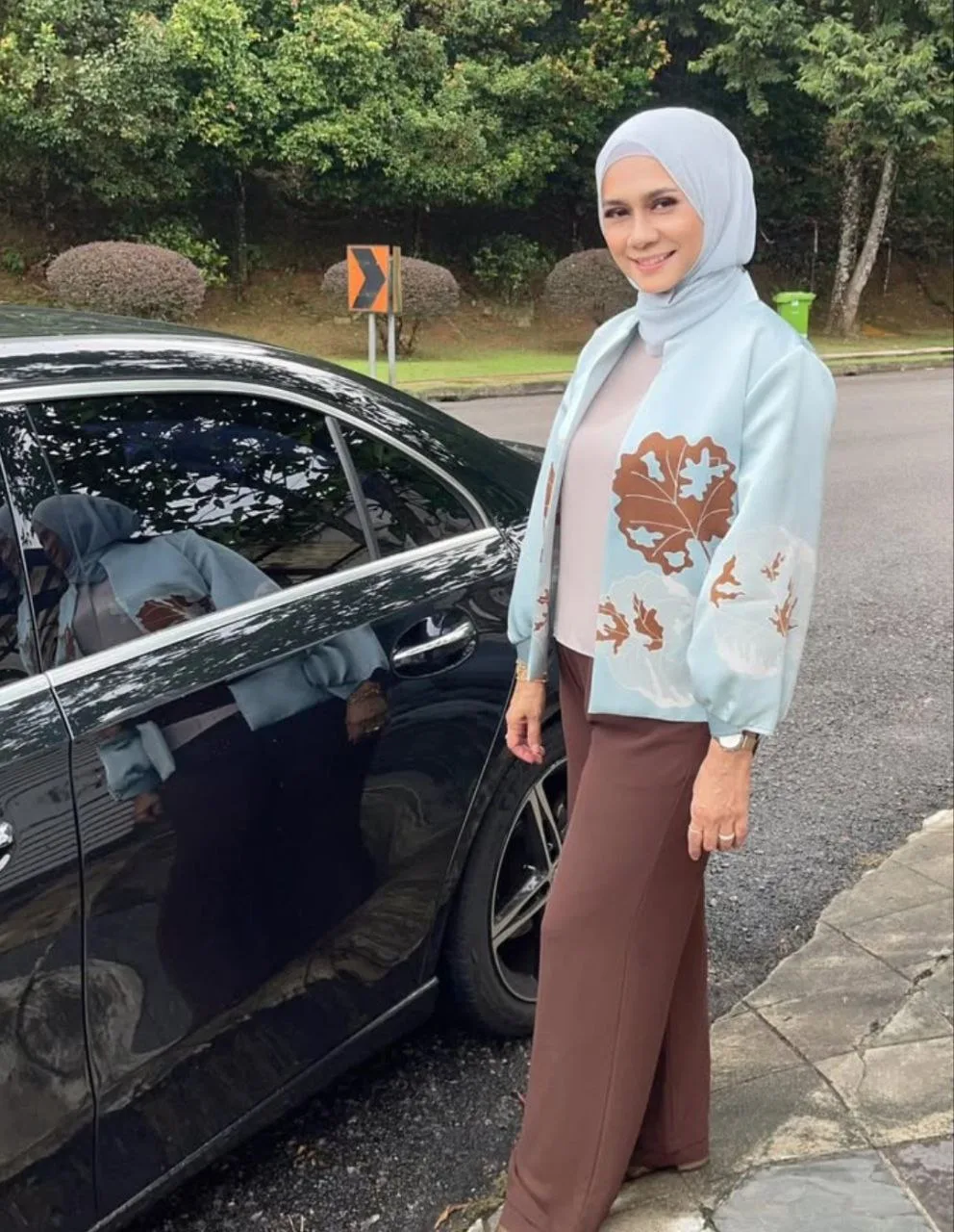 Selebriti Terkenal & Fesyen Jadi Ikutan, Mira Filzah Akui Mentua Datuk Mastura Lebih Pandai Bergaya, “Ibu Lagi Fesyen Daripada Saya”!