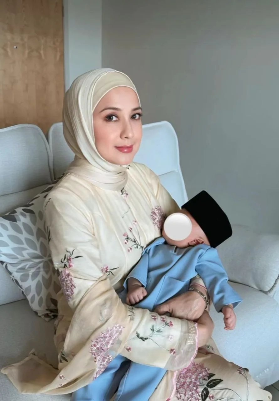 Nenda Cantik! Macam Tak Menua, Mas Anizan Genap Usia 53 & ‘Maintain’ Awet Muda 13 Nenda Cantik! Macam Tak Menua, Mas Anizan Genap Usia 53 & ‘Maintain’ Awet Muda