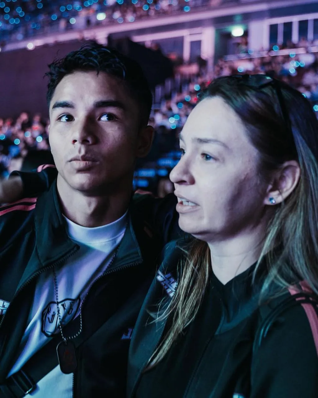 Pesona Ibu Johan Ghazali Asal Amerika, Jennana Johnson ‘Fit’ Usia 40an & Bekas Jaguh Muay Thai!