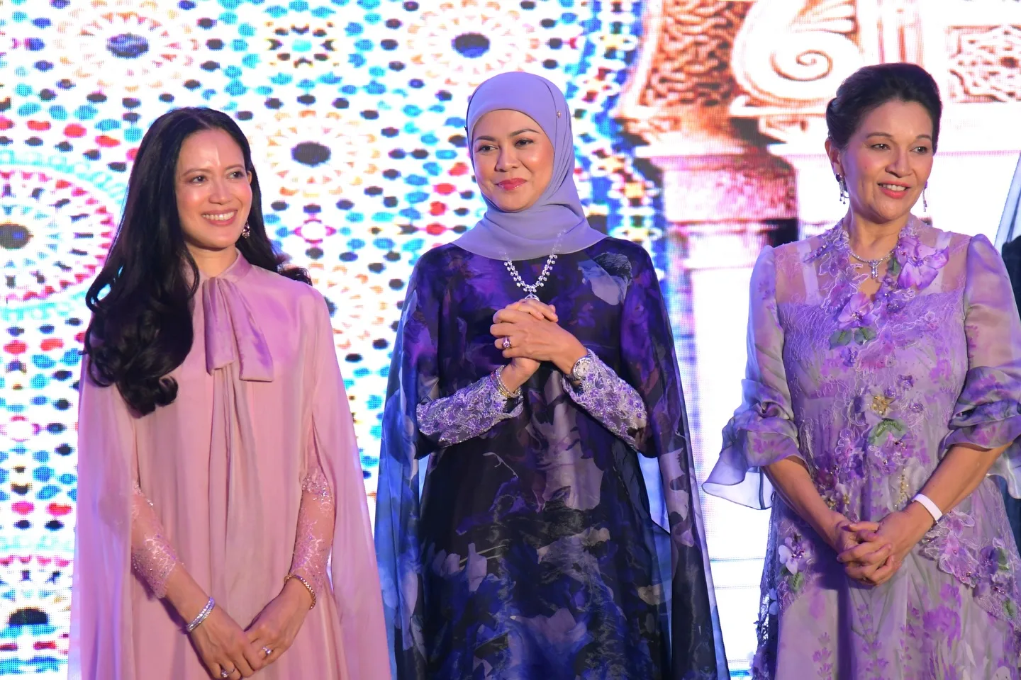 Ceria Rai Birthday YM Raja Johanna Adrina Sebaik Pulang Luar Negara, Layanan ‘Sweet’ Tengku Zafrul Raih Tumpuan!