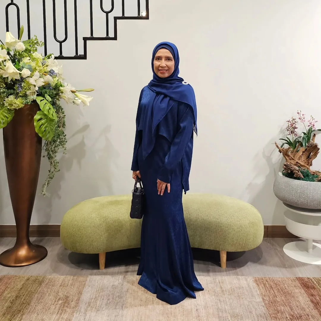 Aktif Bersenam & Fit Usia Lewat 50an, Terpikat Sisi Sederhana Datin Seri Zurwati Haslinda, Isteri Datuk Seri Johari Ghani!