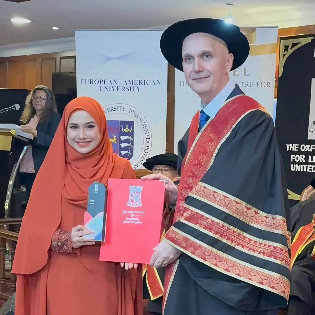 Lalui Jatuh Bangun Dunia Bisnes, Mila Jirin Terima Anugerah Kepimpinan Dari Oxford Centre for Leadership!
